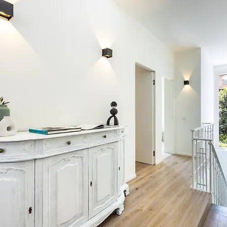 *villa Olivo*with Private Terrace & Jacuzzi + 3bedrooms * Milan